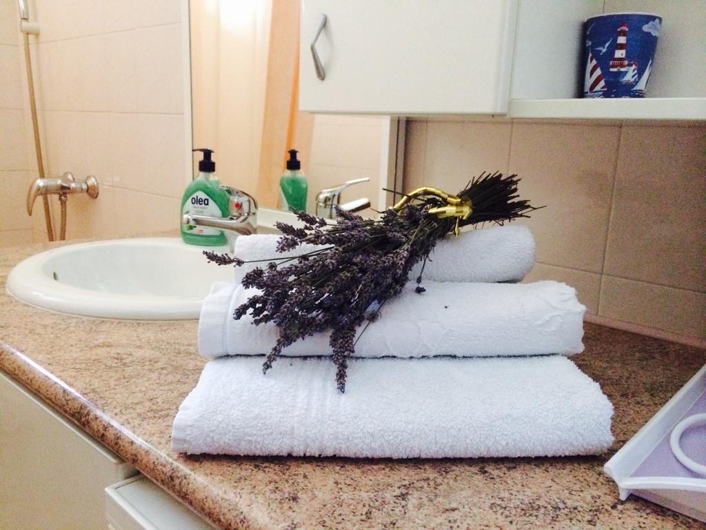 Guest House Zaninovic Hvar Town Bilik gambar